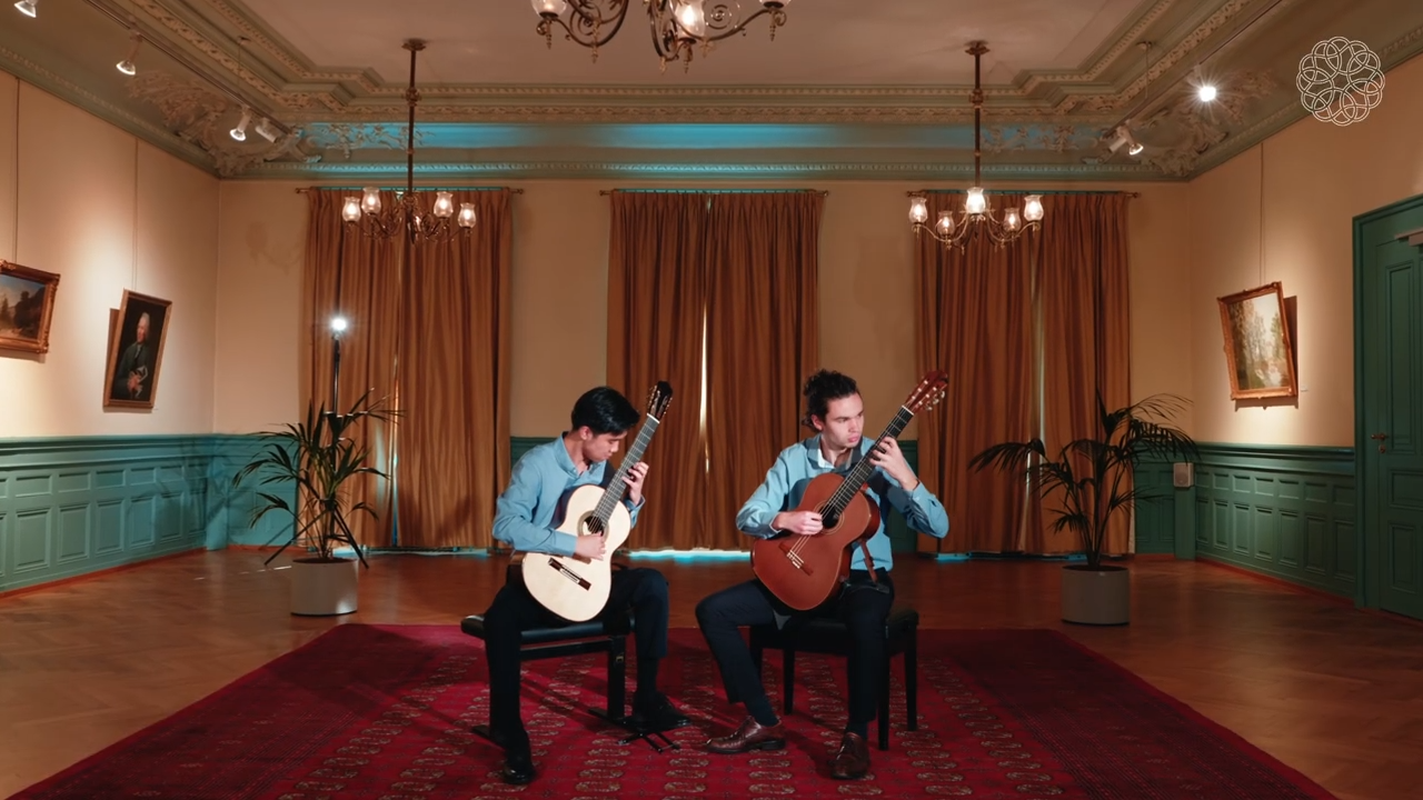 Bluvenduo plays Baião by Sergio Assad