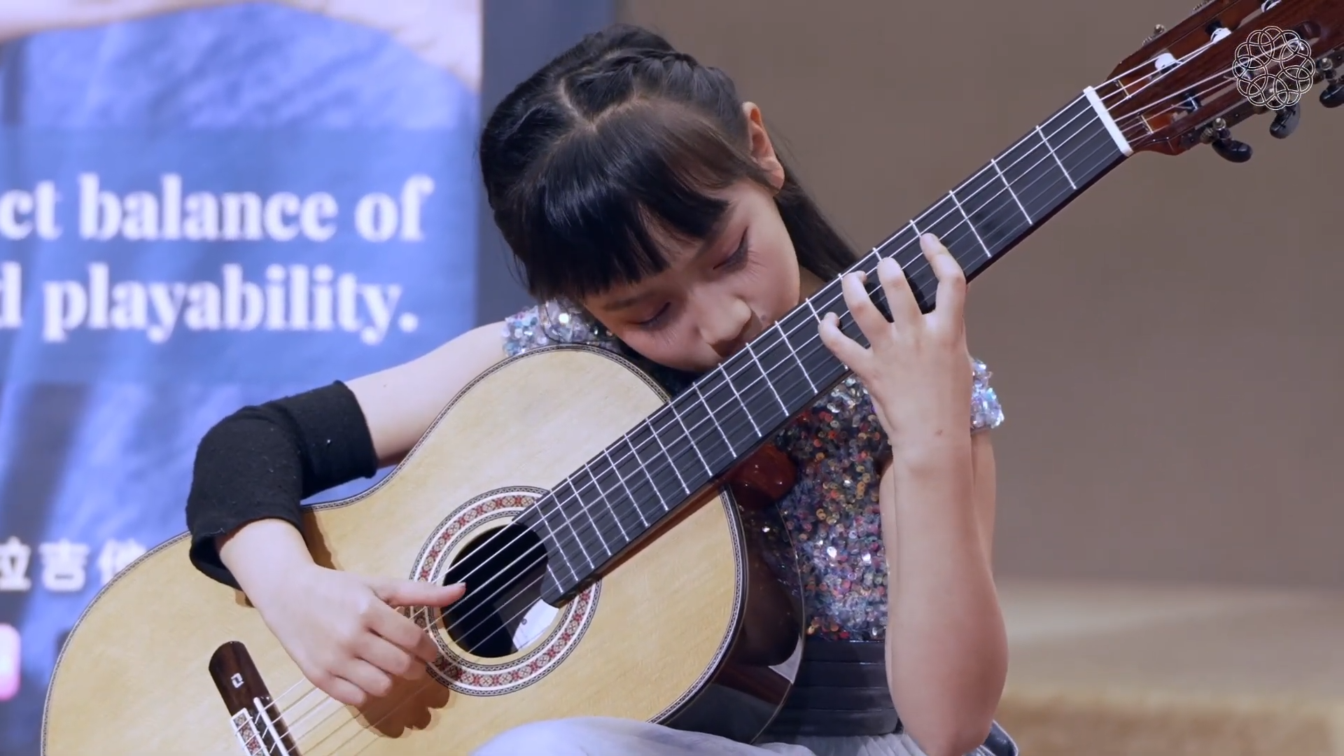 Ruyu Yin performs Una limosnita por el amor de Dios by Agustín Barrios Mangoré