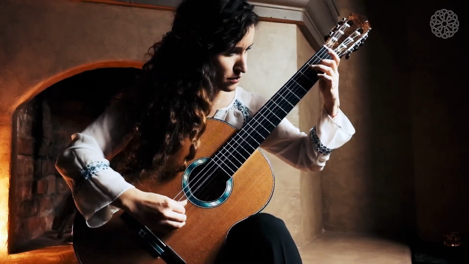 Ana Maria Iordache plays Târgu Jiu by Sergio Assad
